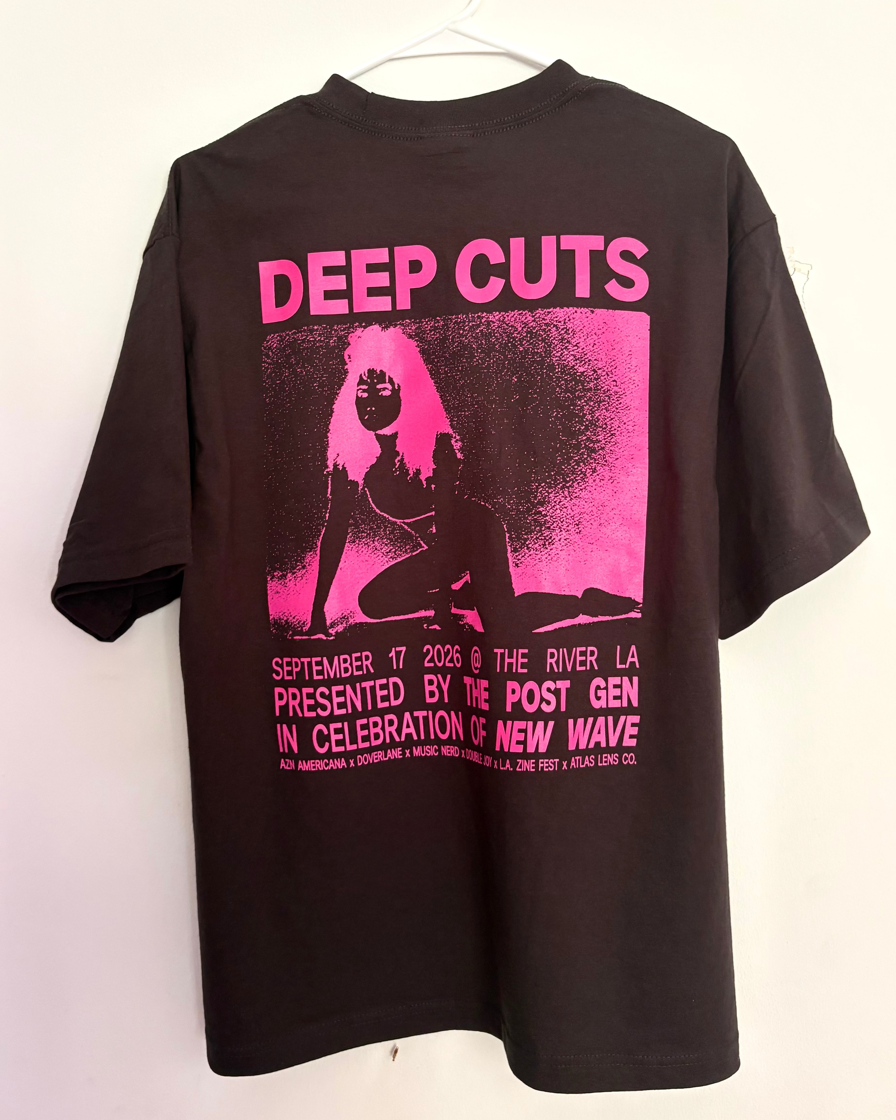 DEEP CUTS T-Shirt - Off Black